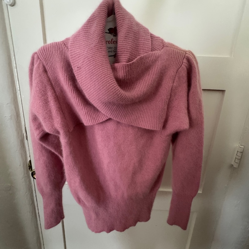 Pink Cowl 50s wool Sweater